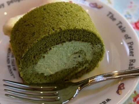 抹茶ロールケーキ